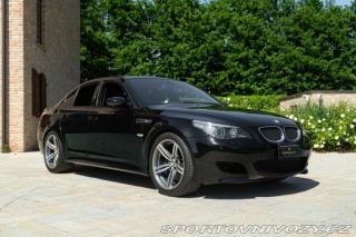 BMW M5  2005
