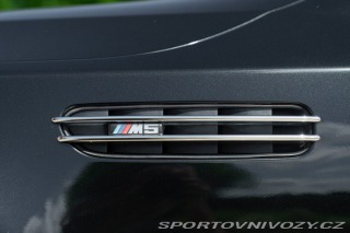 BMW M5  2005