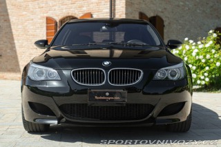 BMW M5  2005