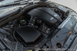 BMW M5  2005