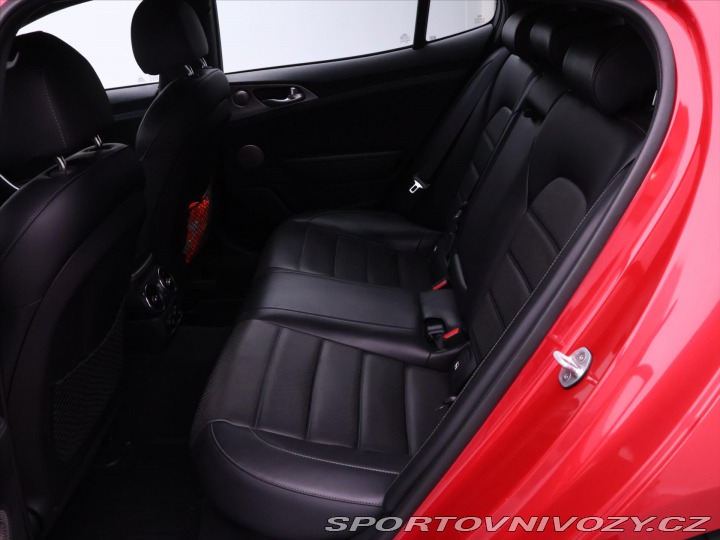 Kia Stinger 3,3 T-GDi 269kW GT DPH CZ 2019