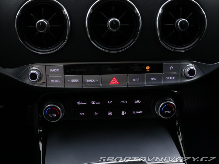 Kia Stinger 3,3 T-GDi 269kW GT DPH CZ 2019
