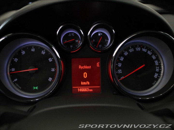 Opel Astra 1,6 Turbo 132kW GTC 2xSad 2012
