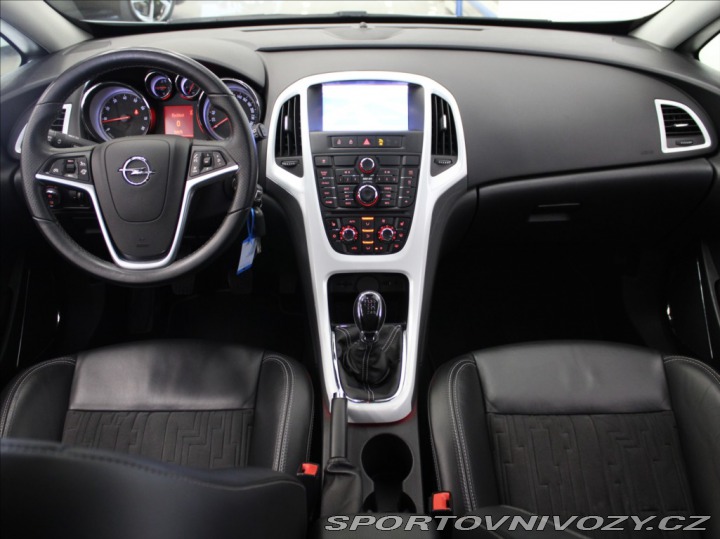 Opel Astra 1,6 Turbo 132kW GTC 2xSad 2012