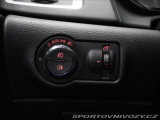 Opel Astra 1,6 Turbo 132kW GTC 2xSad 2012