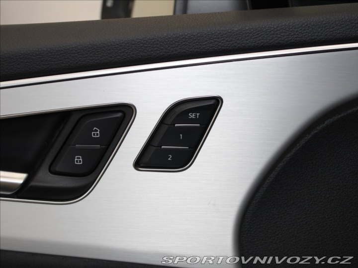 Audi Ostatní modely Q7 3,0 50TDi S-Line 44tkm. Č 2023
