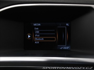 Volvo V60 2,4 D4 AT AWD R-Desing ČR 2012