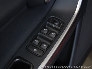 Volvo V60 2,4 D4 AT AWD R-Desing ČR 2012