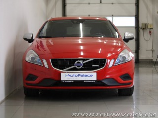 Volvo V60 2,4 D4 AT AWD R-Desing ČR 2012
