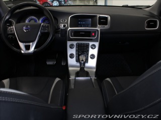 Volvo V60 2,4 D4 AT AWD R-Desing ČR 2012