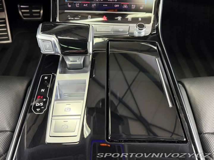 Audi S8 TFSi QUATTRO, MASÁŽE, B&a 2024