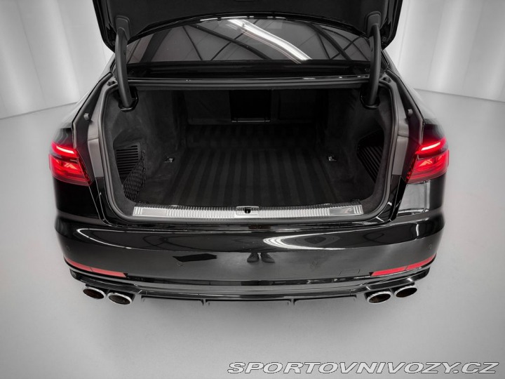 Audi S8 TFSi QUATTRO, MASÁŽE, B&a 2024