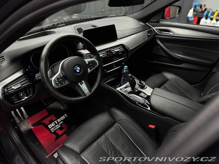 BMW 5 540i | M | plná výbava 2018