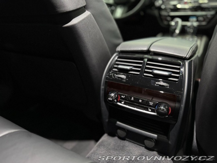 BMW 5 540i | M | plná výbava 2018