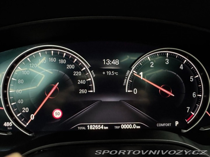 BMW 5 540i | M | plná výbava 2018