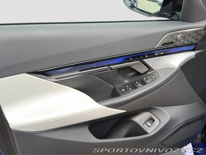 BMW M5 Touring 1800