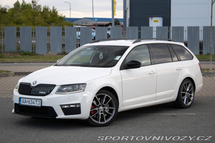 Škoda Octavia RS Combi  RS 2.0 TDI DSG / 1 2013