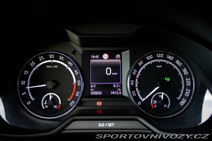 Škoda Octavia RS Combi  RS 2.0 TDI DSG / 1 2013