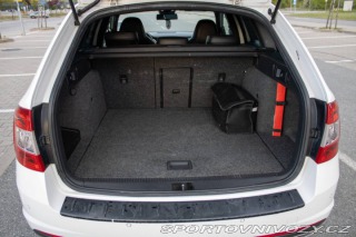 Škoda Octavia RS Combi  RS 2.0 TDI DSG / 1 2013