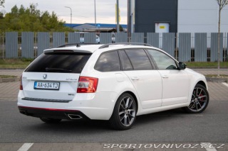 Škoda Octavia RS Combi  RS 2.0 TDI DSG / 1 2013