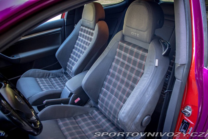 Volkswagen Golf 2.0 FSI GTI Turbo 2005