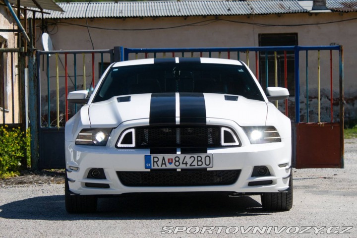 Ford Mustang 3.7 V6  AT8 227kW  USA / 2012