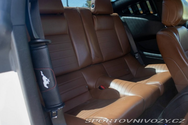 Ford Mustang 3.7 V6  AT8 227kW  USA / 2012