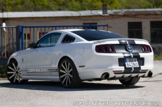 Ford Mustang 3.7 V6  AT5 227kW  USA / 2012