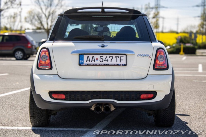 Mini Cooper S  1.6i 128kw, AT/6 / NA 2009