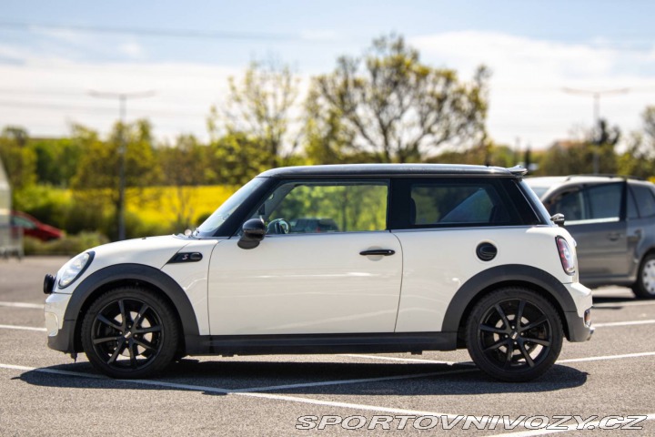 Mini Cooper S  1.6i 128kw, AT/6 / NA 2009