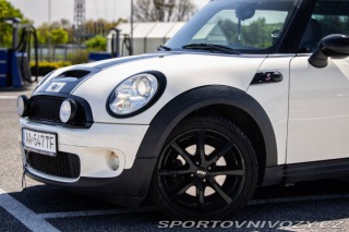Mini Cooper S  1.6i 128kw, AT/6 / NA 2009