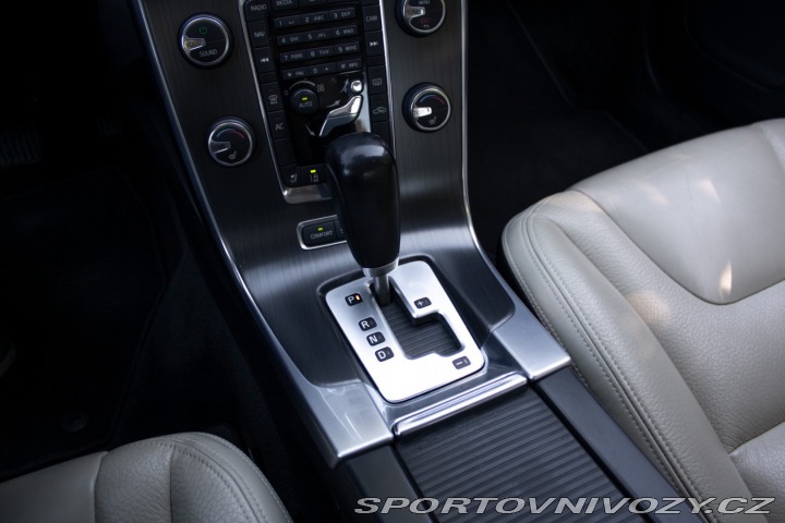 Volvo S60 T6 AWD Summum Geartronic 2010