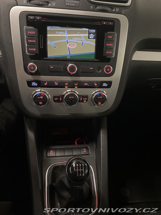 Volkswagen Scirocco Life 1,4 Tsi 90 kW-Navi- 2013