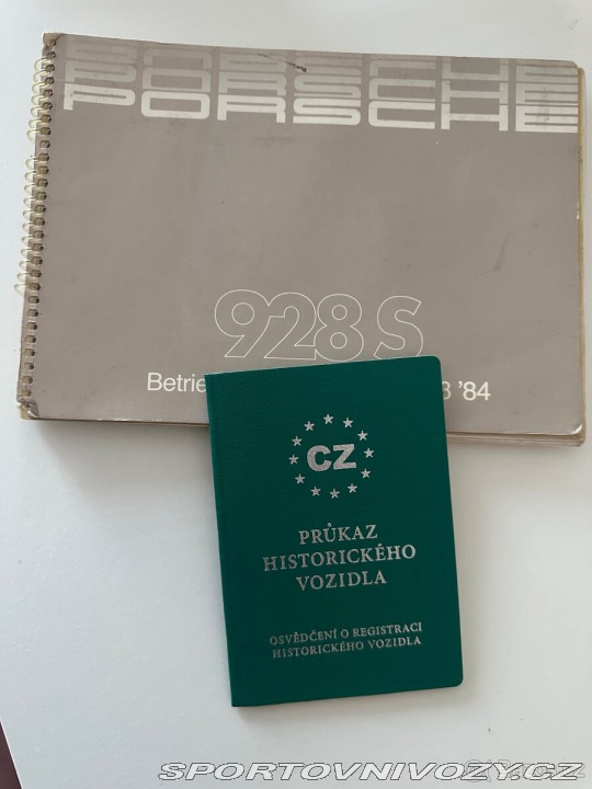 Porsche 928 S 1984