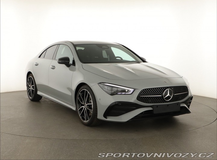 Mercedes-Benz CLA AMG 200 2025