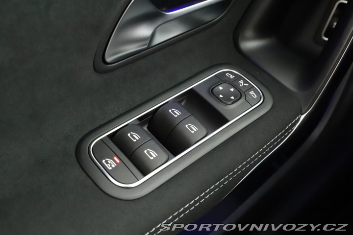 Mercedes-Benz CLA AMG 200 2025