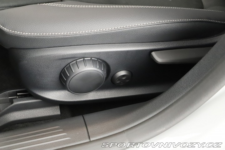 Mercedes-Benz CLA AMG 200 2025
