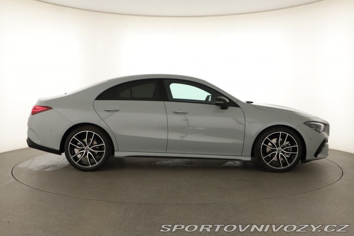 Mercedes-Benz CLA AMG 200 2025