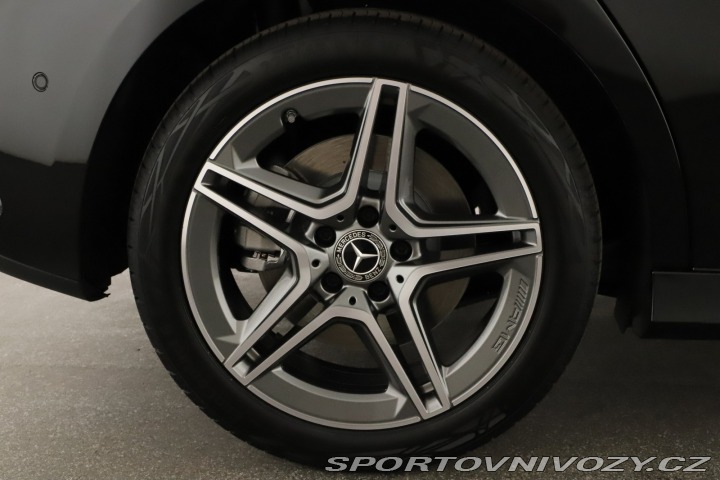 Mercedes-Benz A AMG Line A 250 e 2025