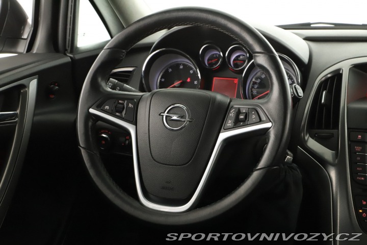Opel Astra 2.0 CDTI 2012