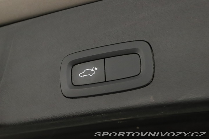 Volvo Ostatní modely XC40  T5 AWD 2020