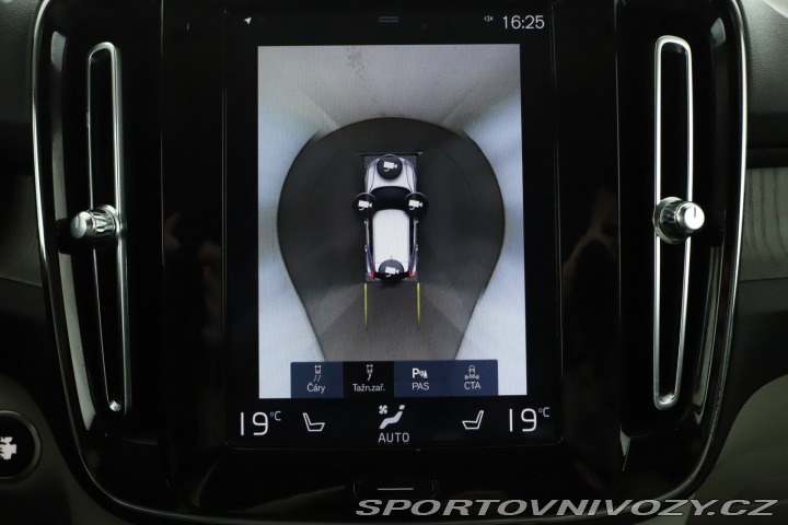 Volvo Ostatní modely XC40  T5 AWD 2020