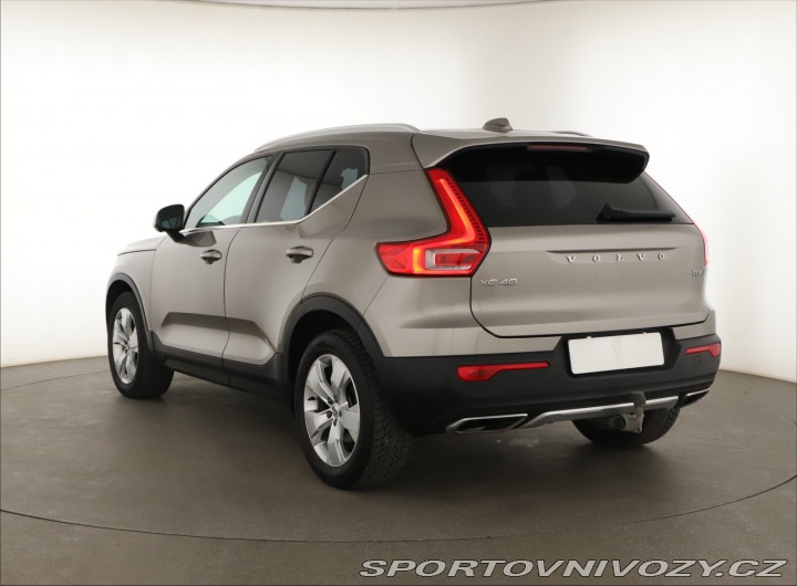 Volvo Ostatní modely XC40  T5 AWD 2020