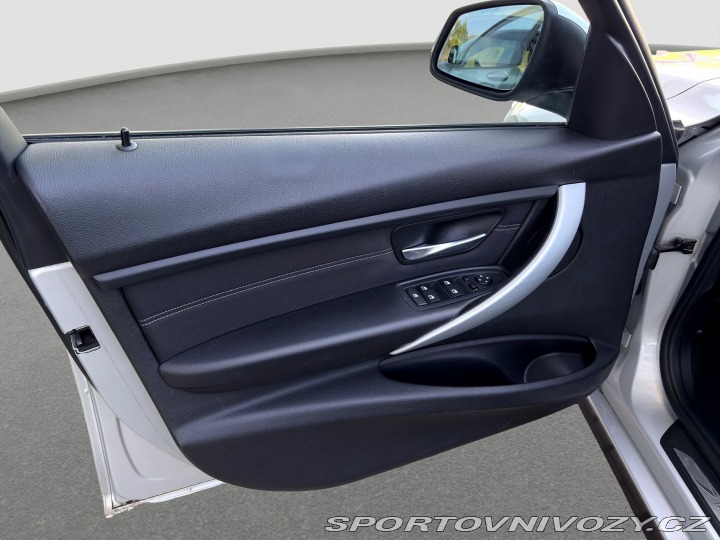 BMW 3 335i Sedan 2013