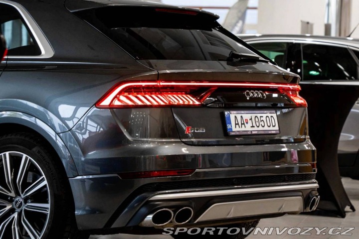 Audi SQ8 4.0 TFSI quattro tiptron 2021