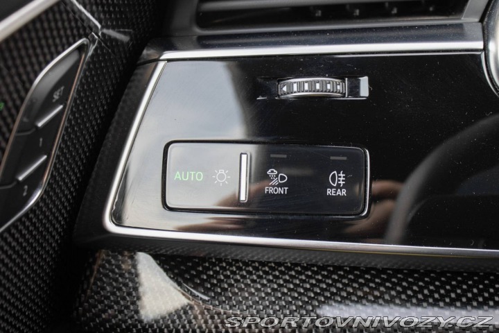 Audi SQ8 4.0 TFSI quattro tiptron 2021