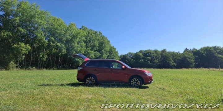Mitsubishi Ostatní modely Outlander 2,2   nízká spotřeba, 4x4 2015