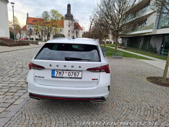 Škoda Ostatní modely Octavia RS, 4x4, Matrix, tažné, z 1800