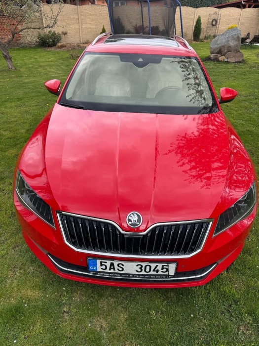 Škoda Superb 2,0   Laurin & Klemen