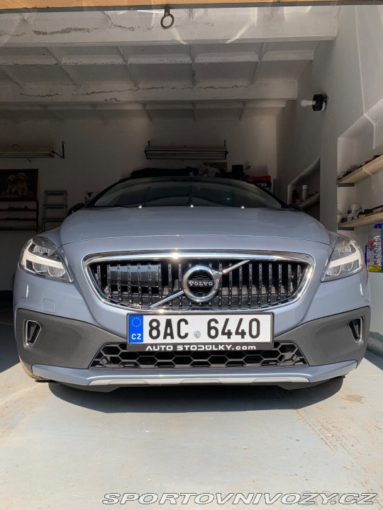 Volvo V40 2,0   D3 110kW AT Nez. To 2016